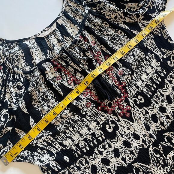 Soft Surroundings Grace Embroidered Tunic Womens Small Black Boho Tassel Top - Picture 7 of 9